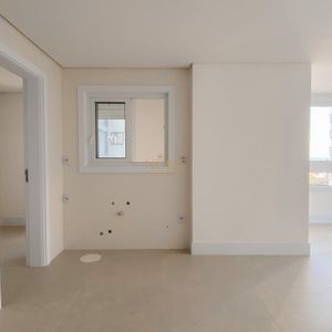 Apartamento com 130m², 3 dormitórios, 1 suíte, 2 vagas no Monterrey em Torres para Comprar