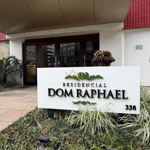Box com 10m² no Dom Raphael em Torres para Comprar