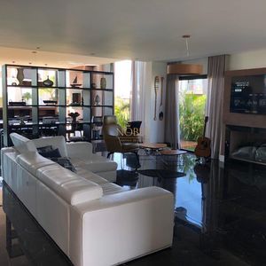 Casa de Condomínio com 275m², 3 dormitórios, 3 suítes, 2 vagas no Ocean Side em Torres para Comprar