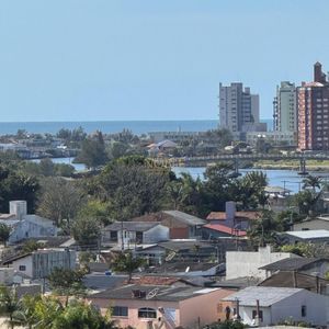 Cobertura com 222m², 3 dormitórios, 1 suíte, 1 vaga no Castelo Branco em Torres para Comprar