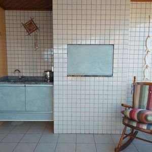 Apartamento com 131m², 3 dormitórios, 1 suíte, 2 vagas no Torre do Sol em Torres para Comprar