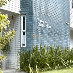 Apartamento com 155m², 3 dormitórios, 1 suíte, 1 vaga no Edificio Villa Itaparica em Torres para Comprar