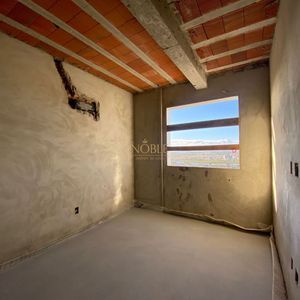 Apartamento com 88m², 3 dormitórios, 1 suíte, 1 vaga no Dell Ville em Torres para Comprar