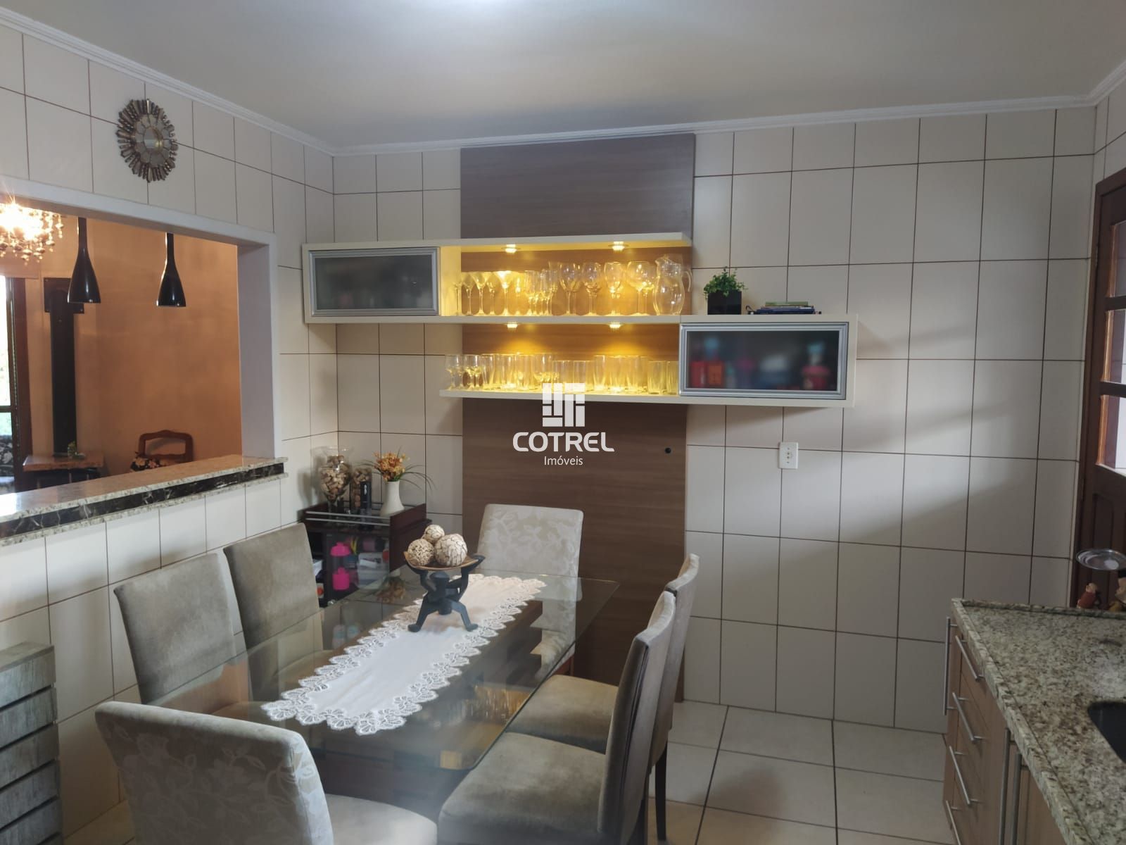 Apartamento à Venda 3 dormitórios sendo 1 suíte no bairro Camobi em Santa Maria