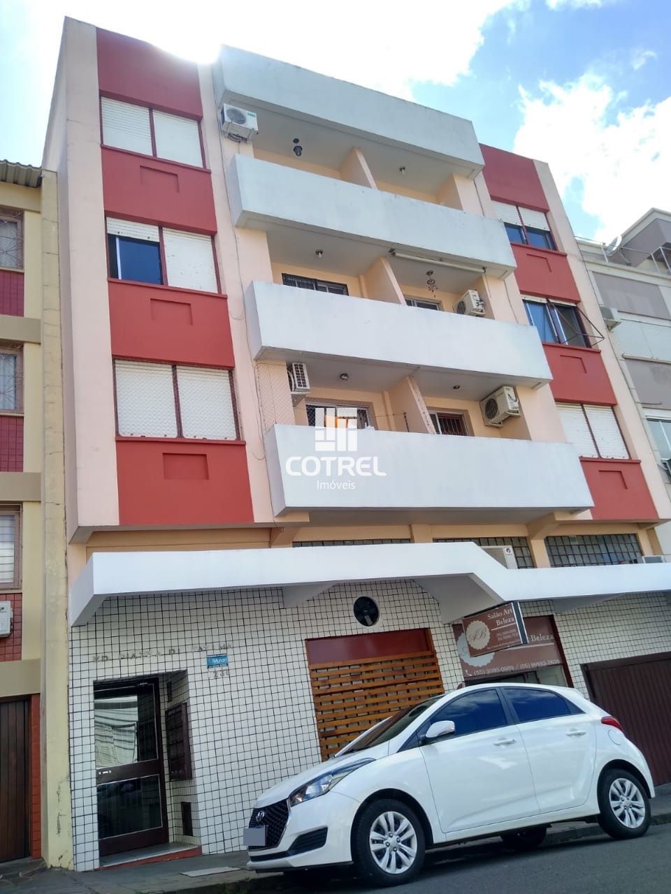 Apartamento 2 dormitórios e 1 vaga de garagem no Bairro Nossa Senhora de Fátima