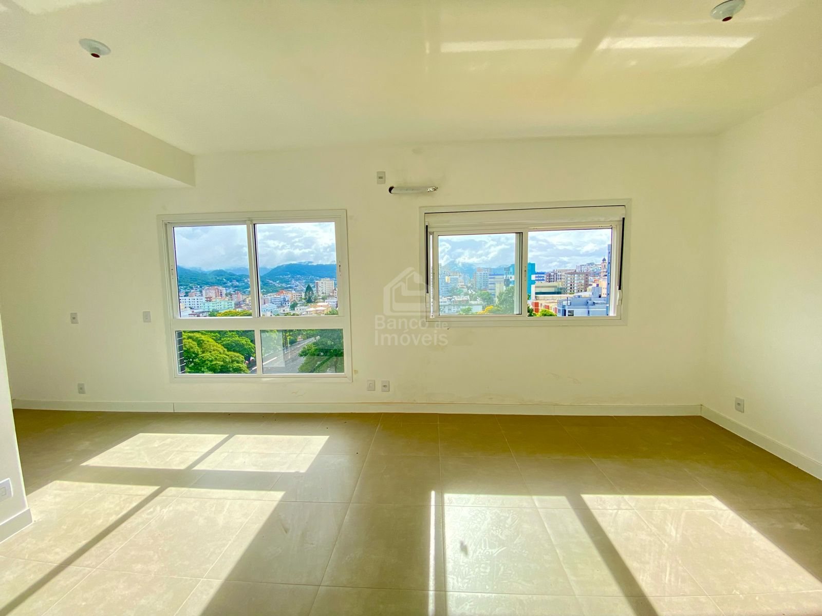 Apartamento para alugar com 1 quarto, 27m² - Foto 9