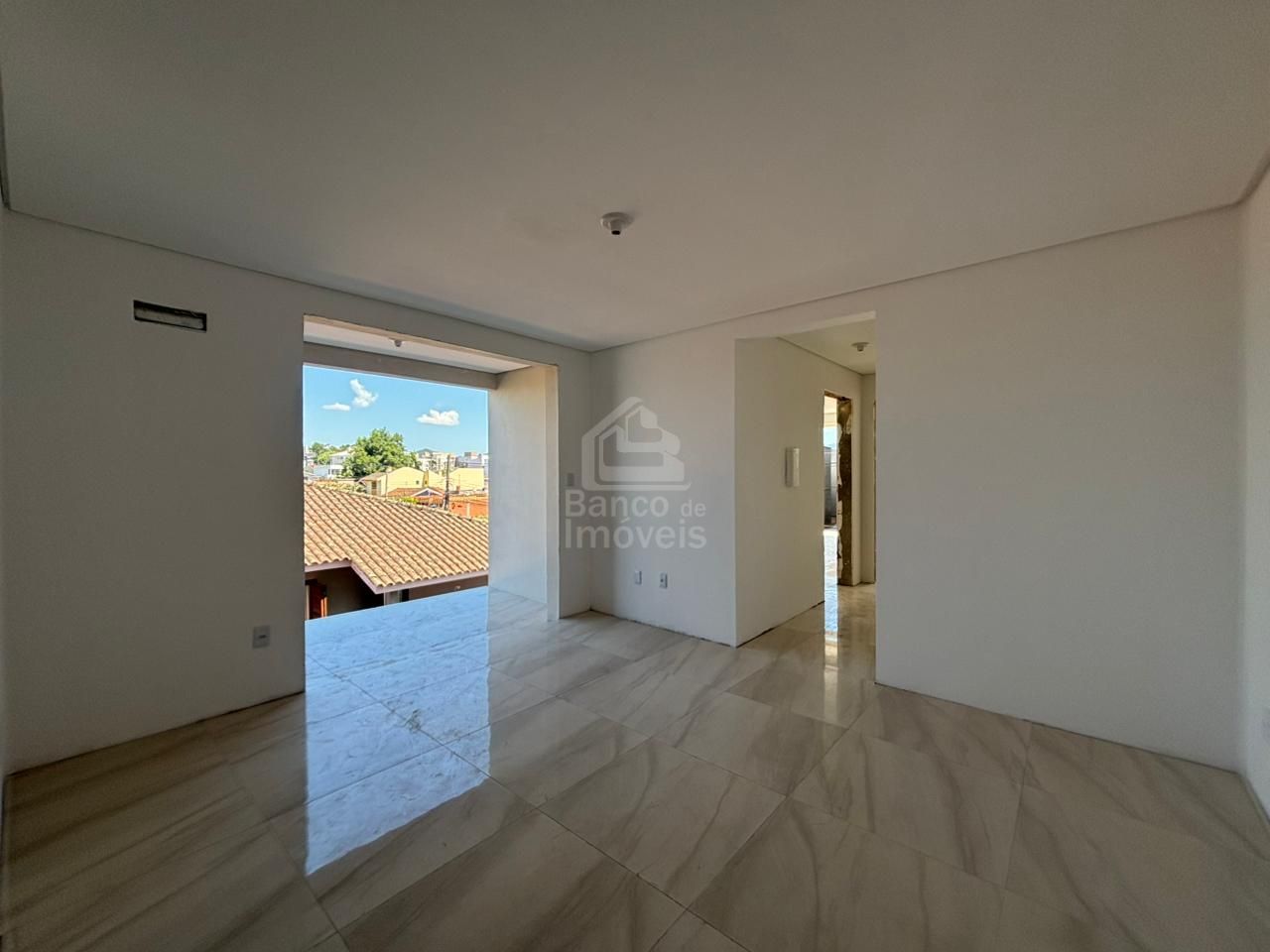 Apartamento à venda com 2 quartos, 81m² - Foto 2