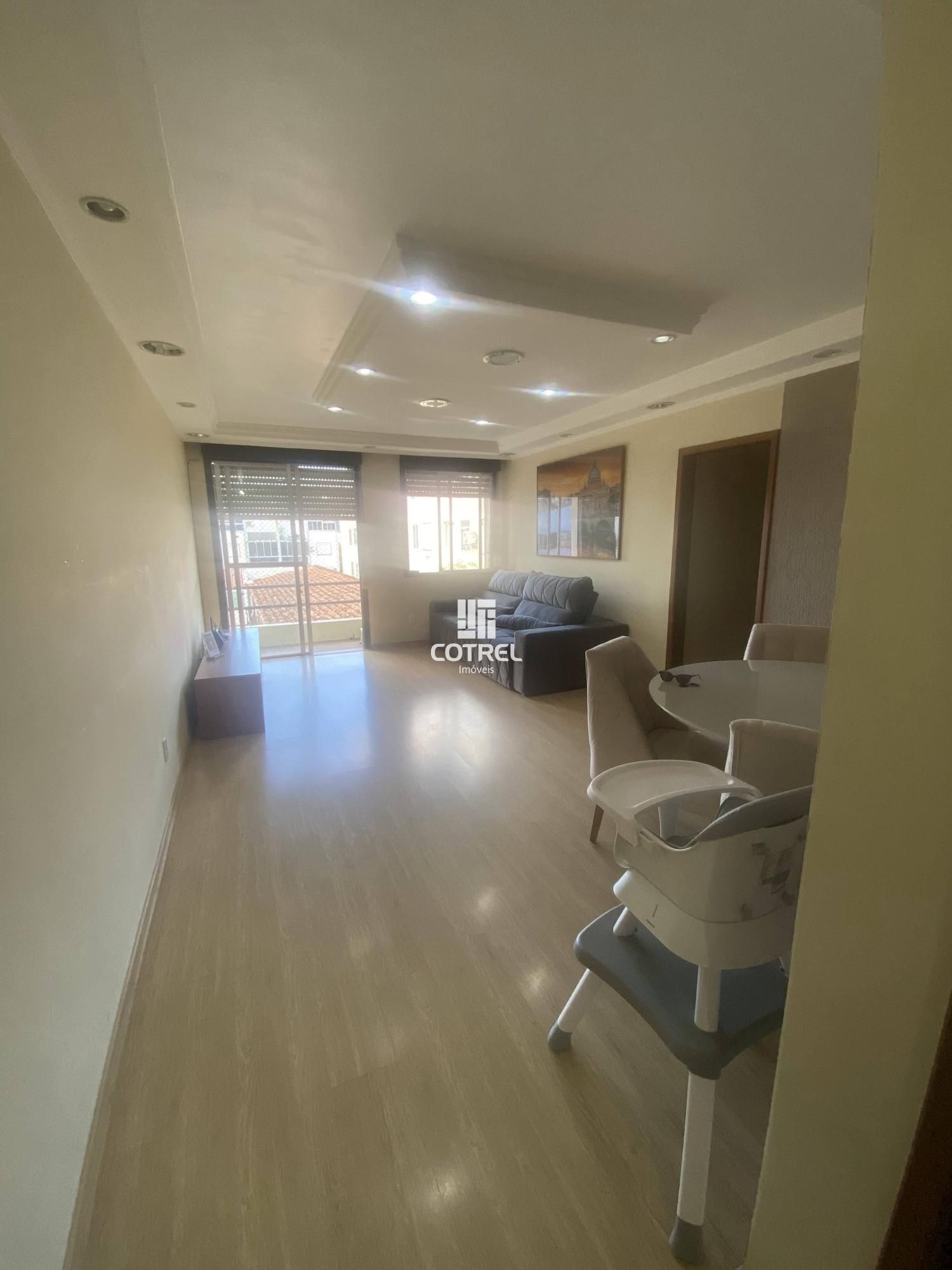 Apartamento para venda semimobiliado 3 dormitórios, 1 vaga de garagem situado no