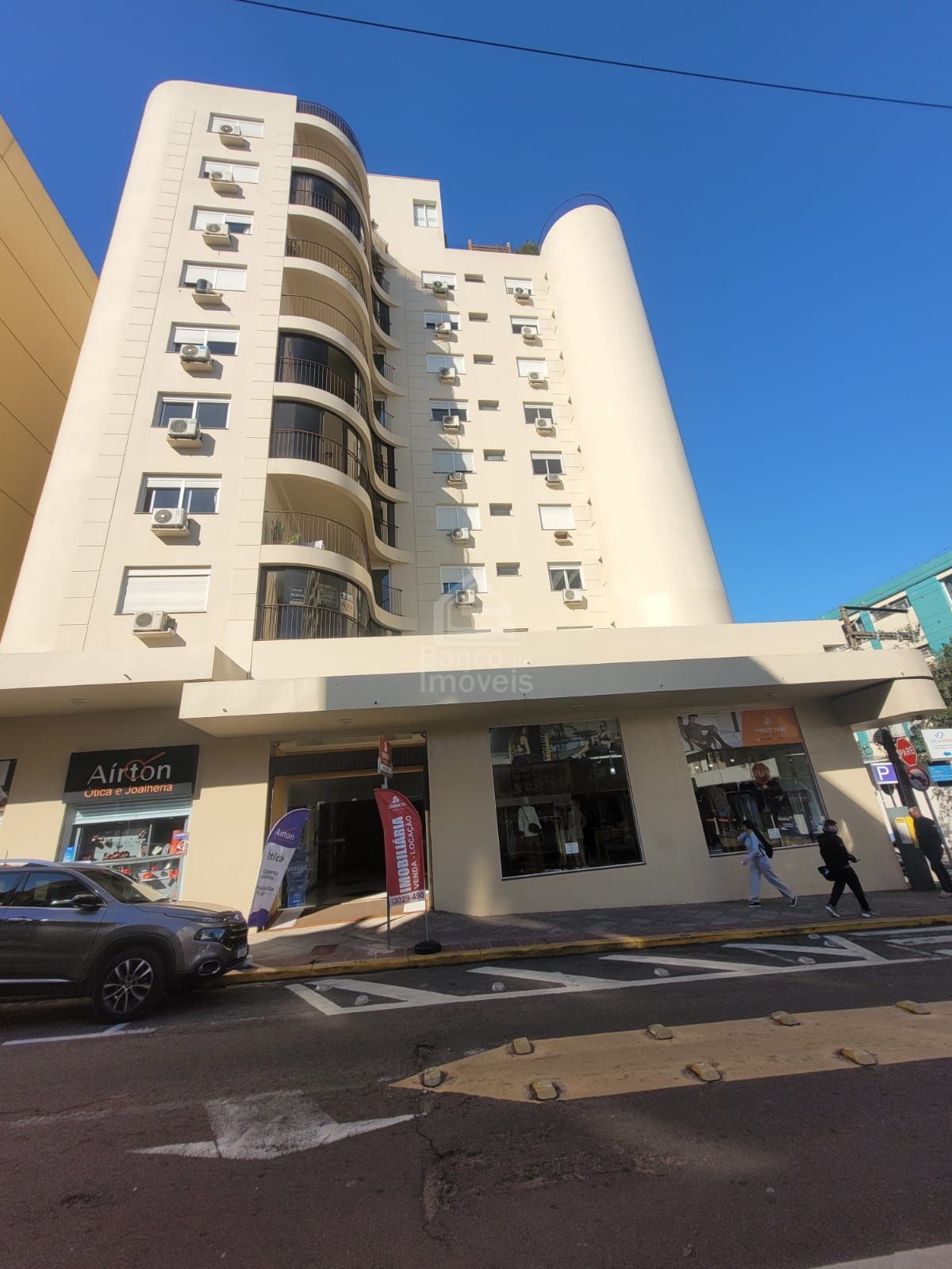 Apartamento para alugar  no Centro - Santa Maria, RS. Imóveis