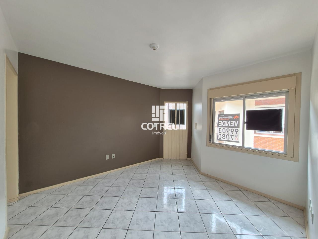 Apartamento à Venda 2 dormitórios situado no bairro Pinheiro Machado em Santa Ma