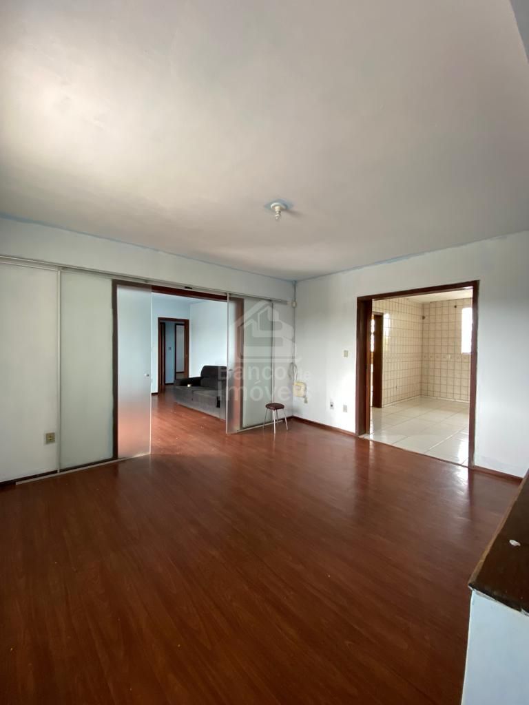 Apartamento à venda com 3 quartos, 130m² - Foto 2