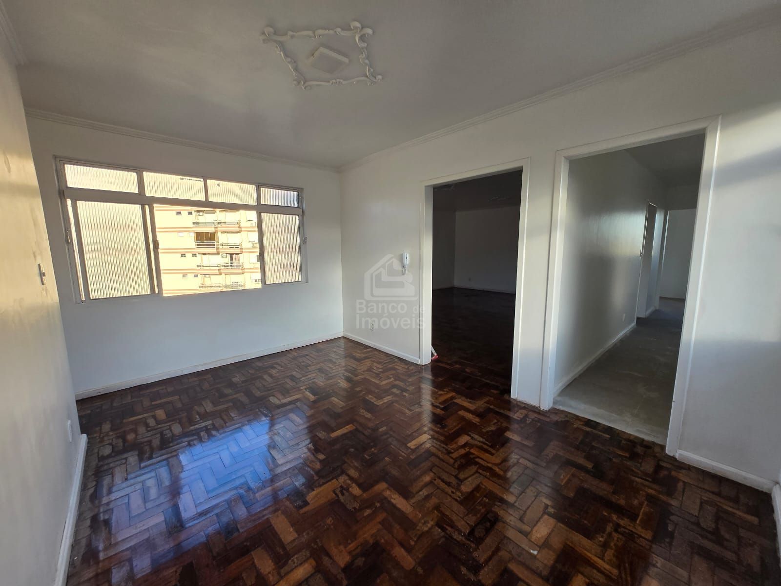 Apartamento com 3 Dormitórios para alugar, 196 m² por R$ 2.100,00 Apartamento com 3 Dormitórios para alugar, 196 m² por R$ 2.100,00