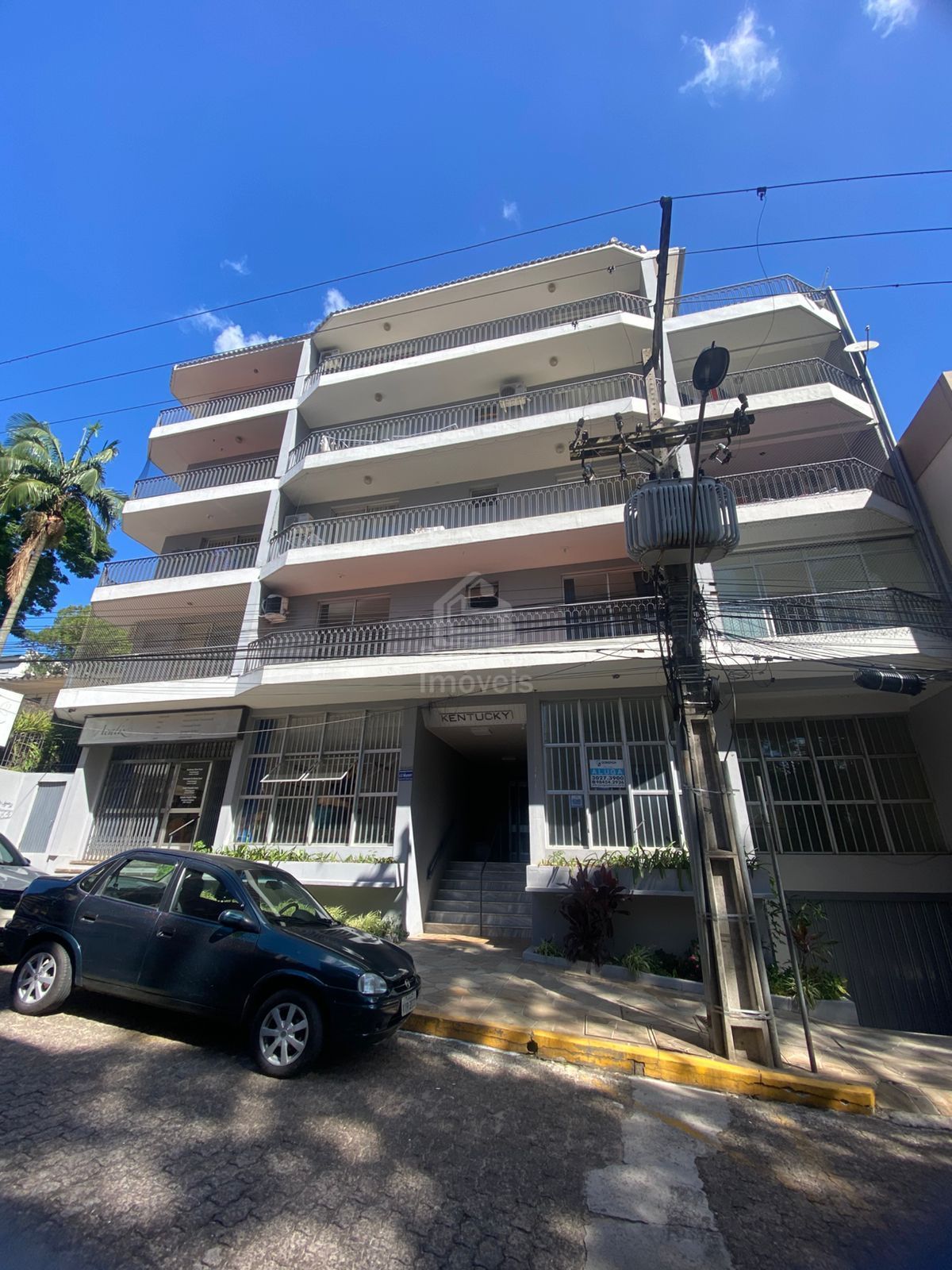 Apartamento para alugar  no Centro - Santa Maria, RS. Imóveis