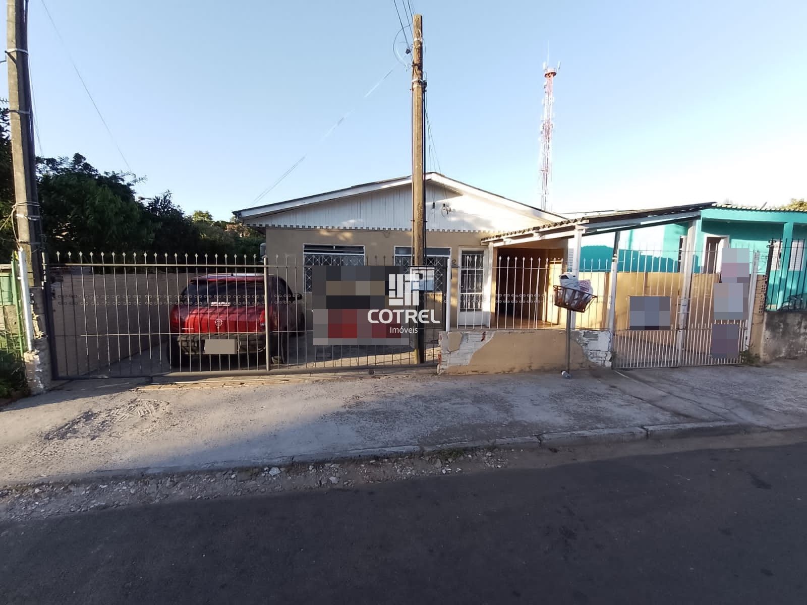 Casa 3 dormitórios e 1 vaga de garagem no Bairro Patronato localizada na cidade