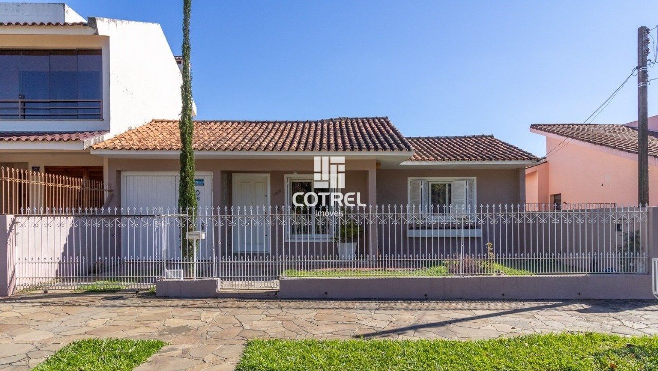 Casa 3 dormitórios sendo 1 suíte e 3 vagas de garagem no Residencial Parque Alto