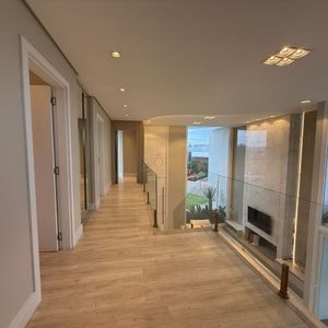 Casa de Condomínio com 359m², 4 dormitórios, 4 suítes, 2 vagas no Reserva das Águas em Torres para Comprar