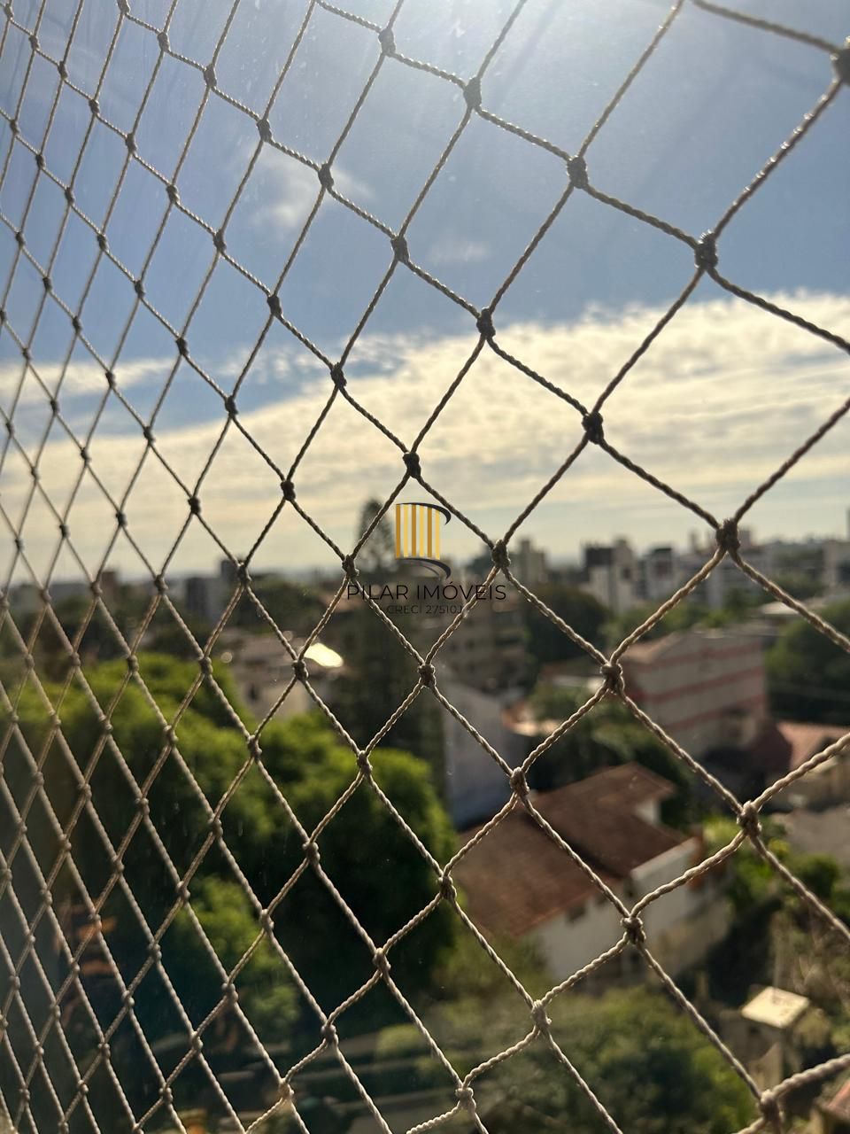 Cobertura de 03 dormitórios com opção de 05, 03 garagens. Bairro Higienópolis