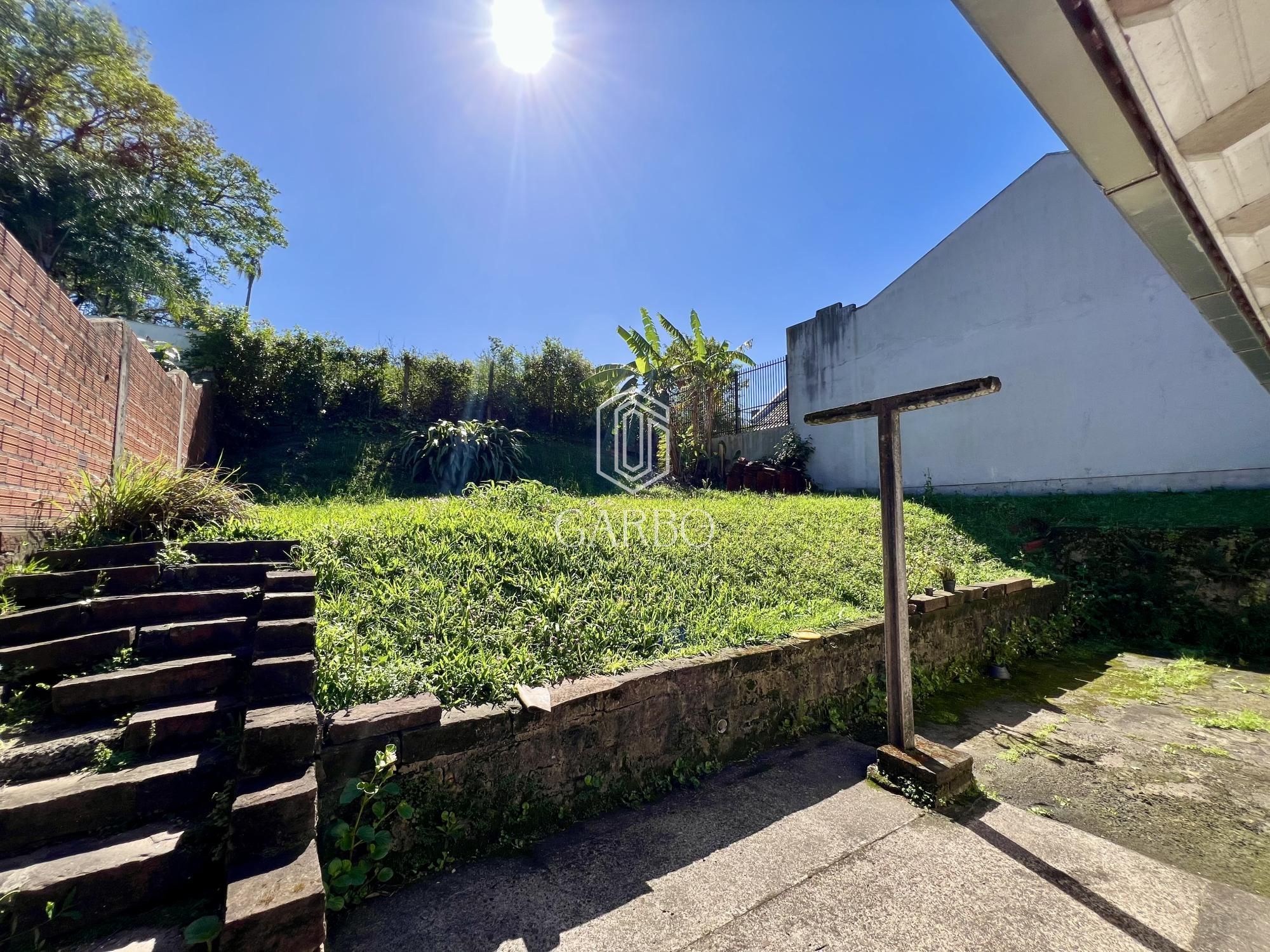 Casa à venda com 4 quartos, 256m² - Foto 3