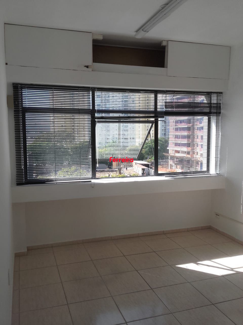 Vende-se sala comercial com 35m² - Passo D’Areia