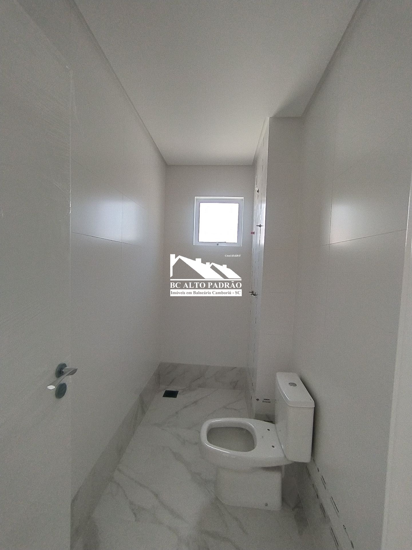 Apartamento à venda com 3 quartos, 123m² - Foto 8