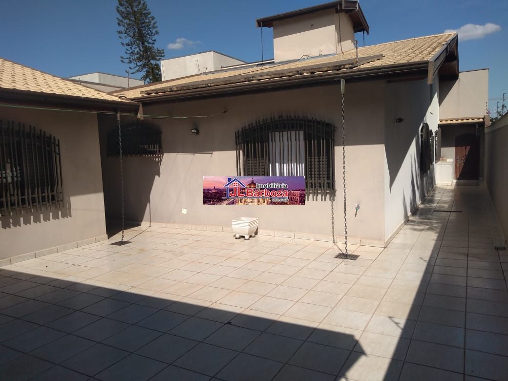 Casa à venda com 4 quartos, 300m² - Foto 45