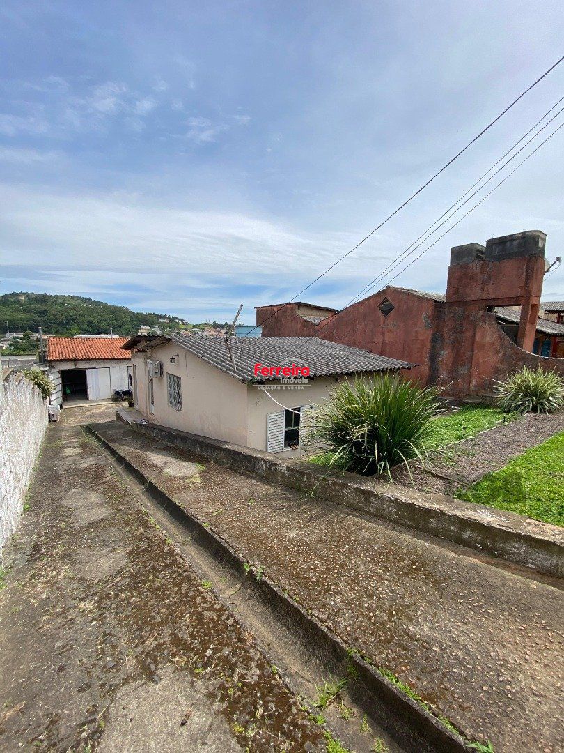 Casa 2 quartos à venda, 300m², Campo Novo - Porto Alegre