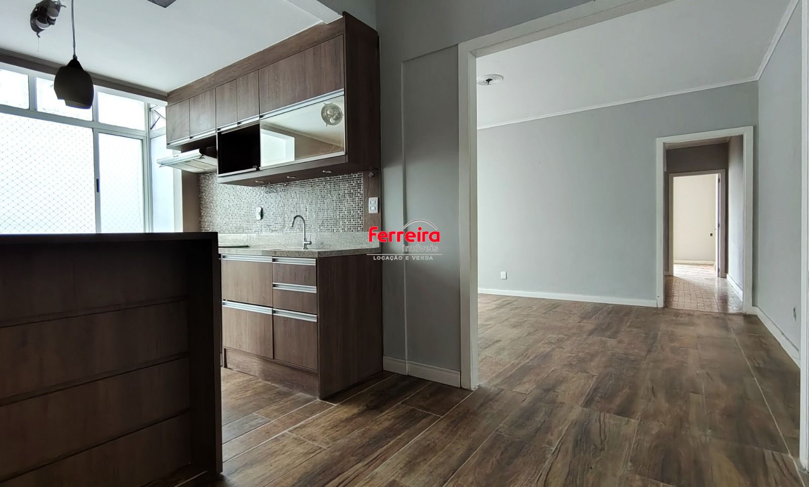 Apartamento de 3 dormitórios, 2 banheiros no Centro Histórico.