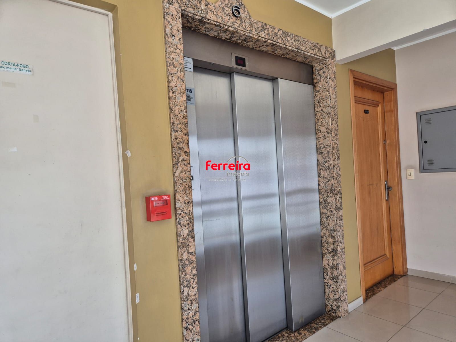 Sala Comercial, 1 sala, à venda, 30 m², Menino Deus - Porto Alegre — foto 3