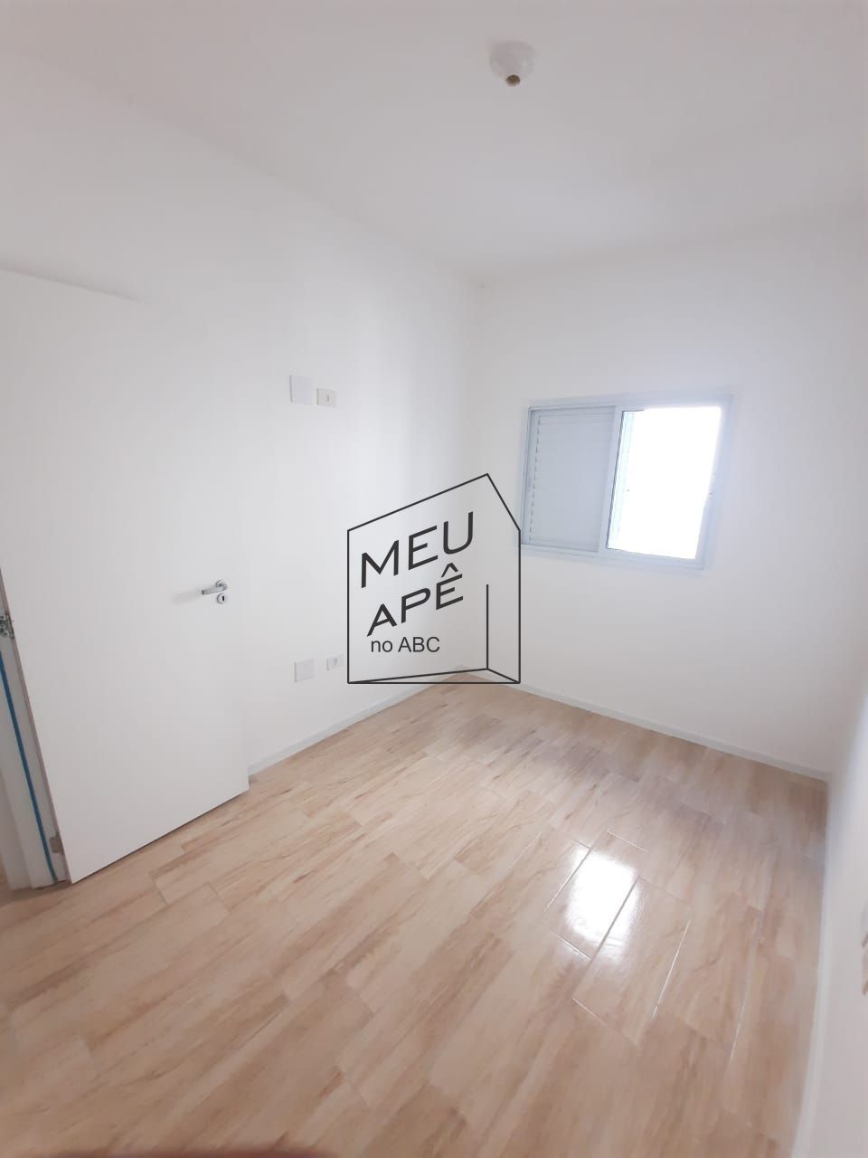 Apartamento à venda com 2 quartos, 44m² - Foto 9