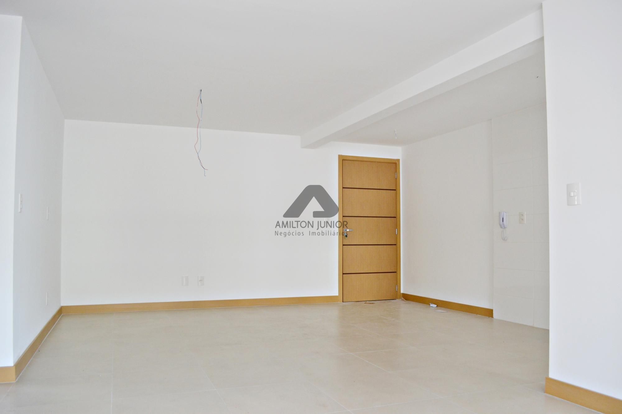 Apartamento à venda com 2 quartos, 82m² - Foto 13