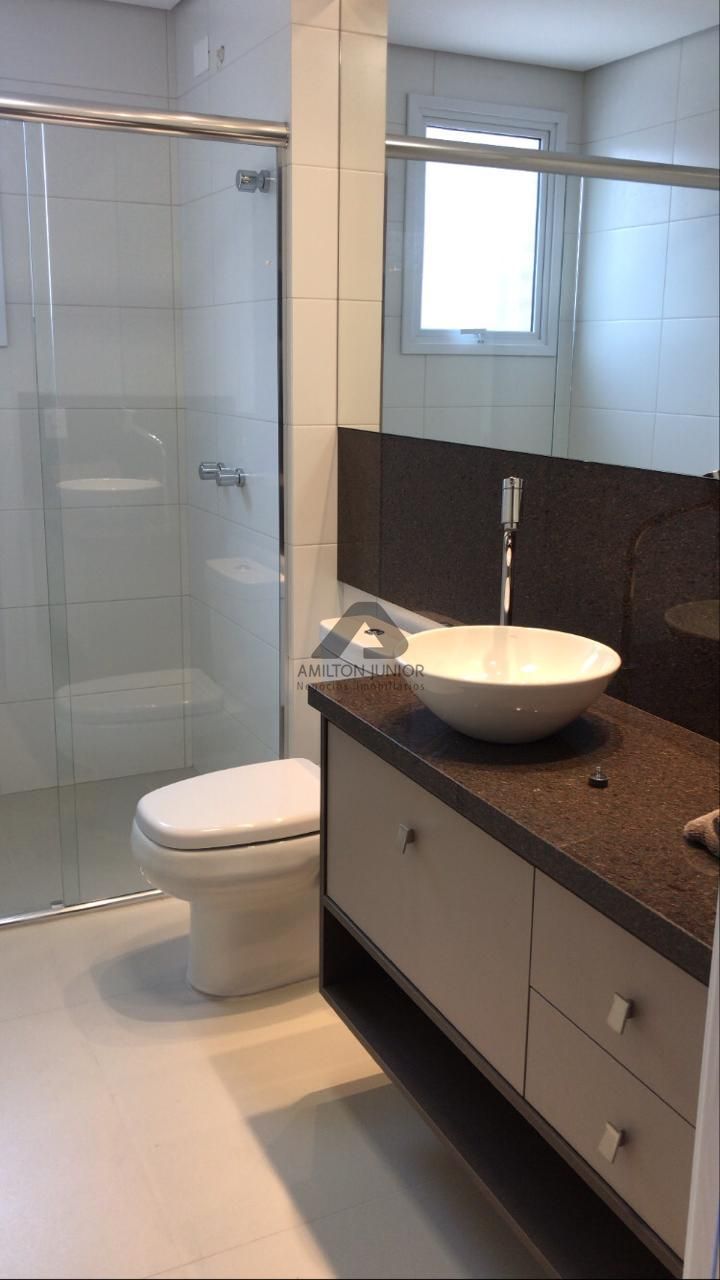 Apartamento à venda com 3 quartos, 122m² - Foto 11