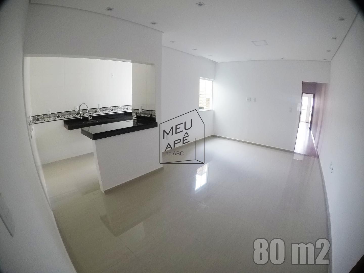 Apartamento à venda com 3 quartos, 80m² - Foto 4