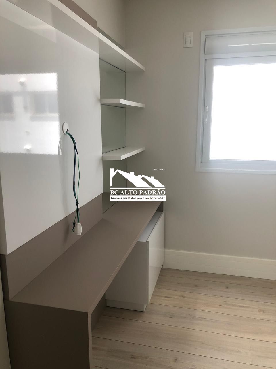 Apartamento para alugar com 4 quartos, 237m² - Foto 20