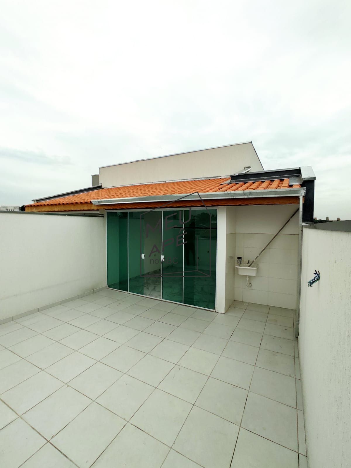 Cobertura à venda com 2 quartos, 100m² - Foto 1