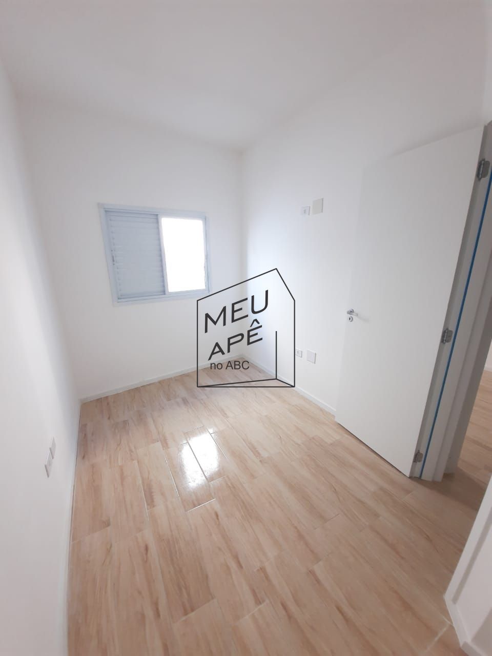 Apartamento à venda com 2 quartos, 44m² - Foto 11