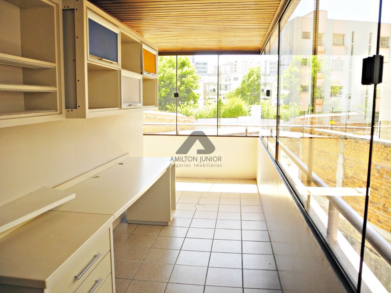 Apartamento à venda com 3 quartos, 173m² - Foto 13