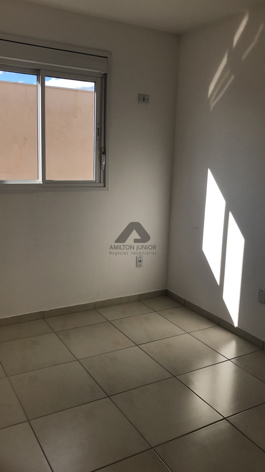 Apartamento à venda com 1 quarto, 37m² - Foto 12