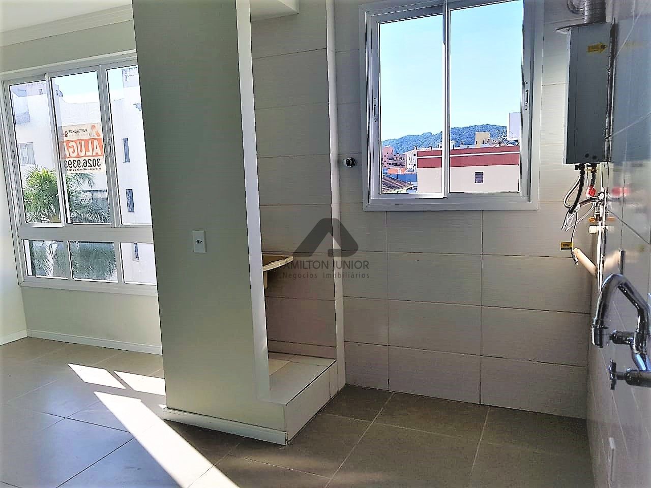 Apartamento à venda com 1 quarto, 45m² - Foto 4