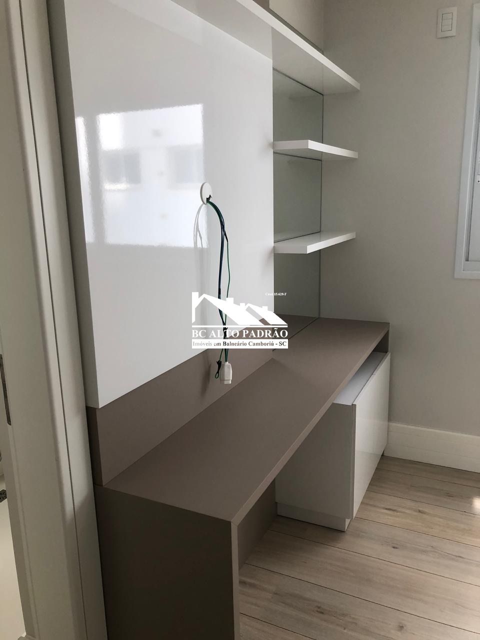 Apartamento para alugar com 4 quartos, 237m² - Foto 19