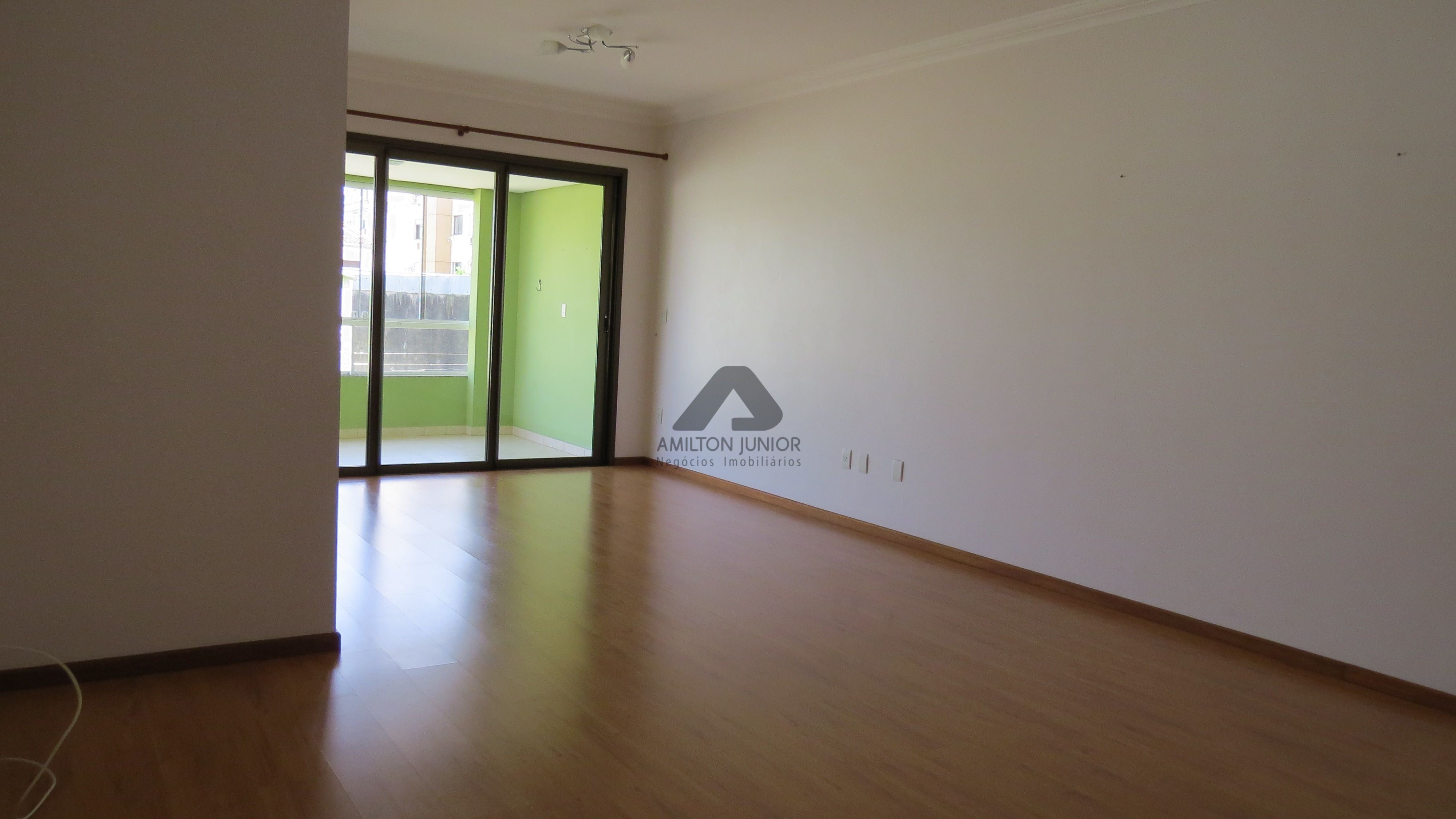 Apartamento à venda com 3 quartos, 140m² - Foto 6