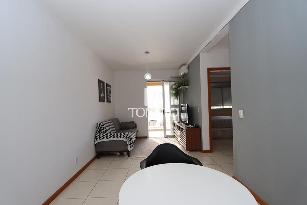 Apartamento à venda com 2 quartos, 68m² - Foto 1