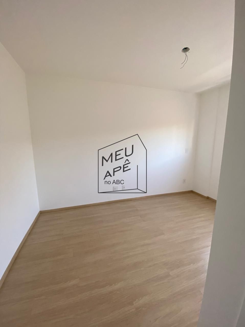 Apartamento à venda com 2 quartos, 60m² - Foto 9