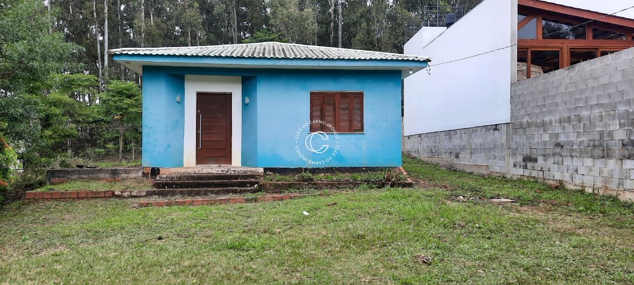 Casa à venda com 3 quartos, 100m² - Foto 1