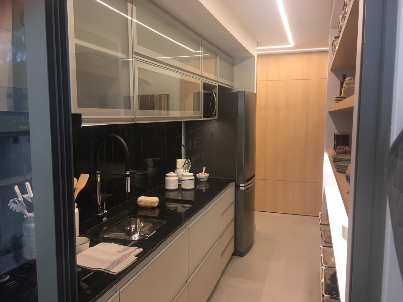 Apartamento à venda com 2 quartos, 62m² - Foto 8