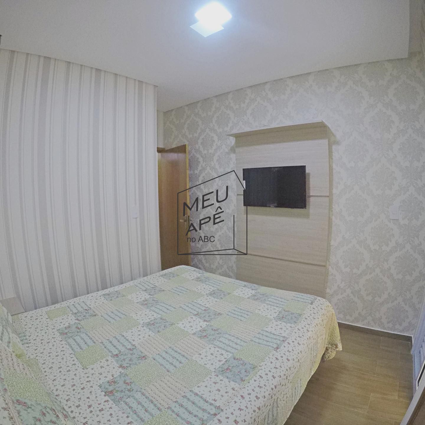 Apartamento à venda com 2 quartos, 56m² - Foto 11