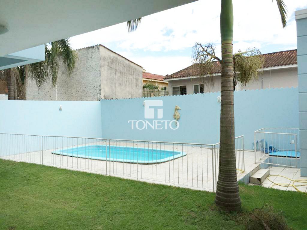 Casa à venda com 4 quartos, 360m² - Foto 14