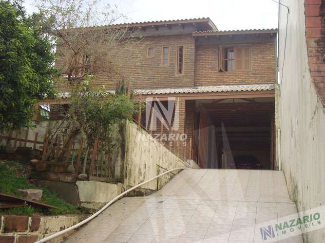 Sobrado com 4 Dormitórios à venda, 200 m² por R$ 570.000,00