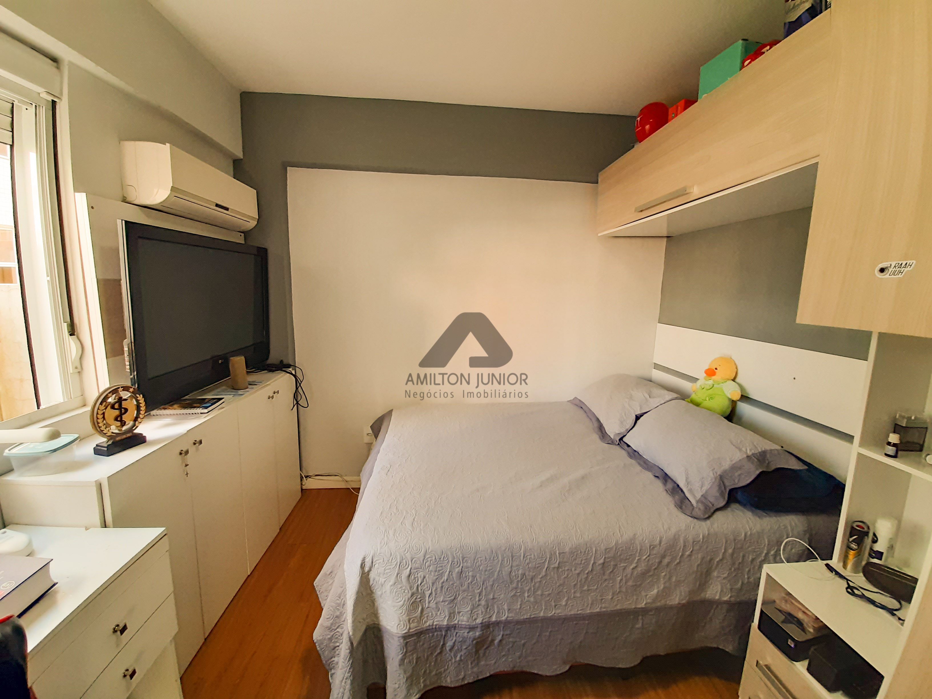 Apartamento à venda com 3 quartos, 150m² - Foto 25