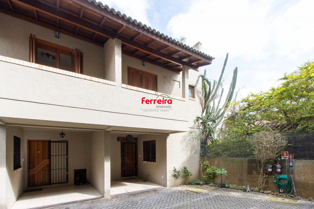 Casa em condomínio, 102m², 2 dormitórios, Guarujá