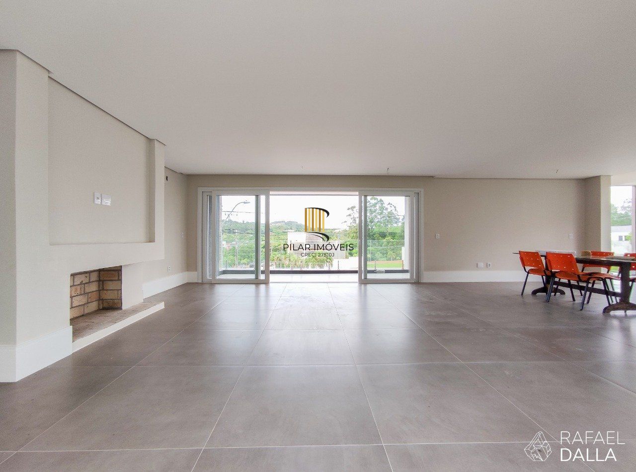 Casa Condominio para Venda - 357m², 4 dormitórios, sendo 4 suites, 4 vagas - Alphaville